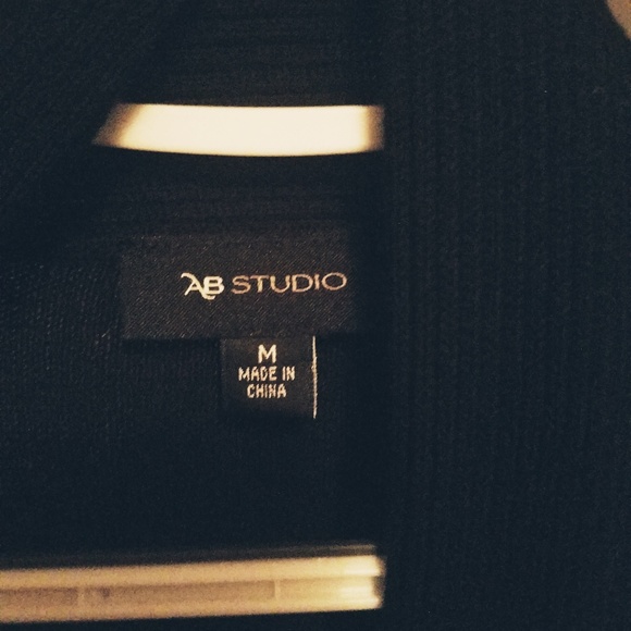 Cardigan - Picture 3 of 3